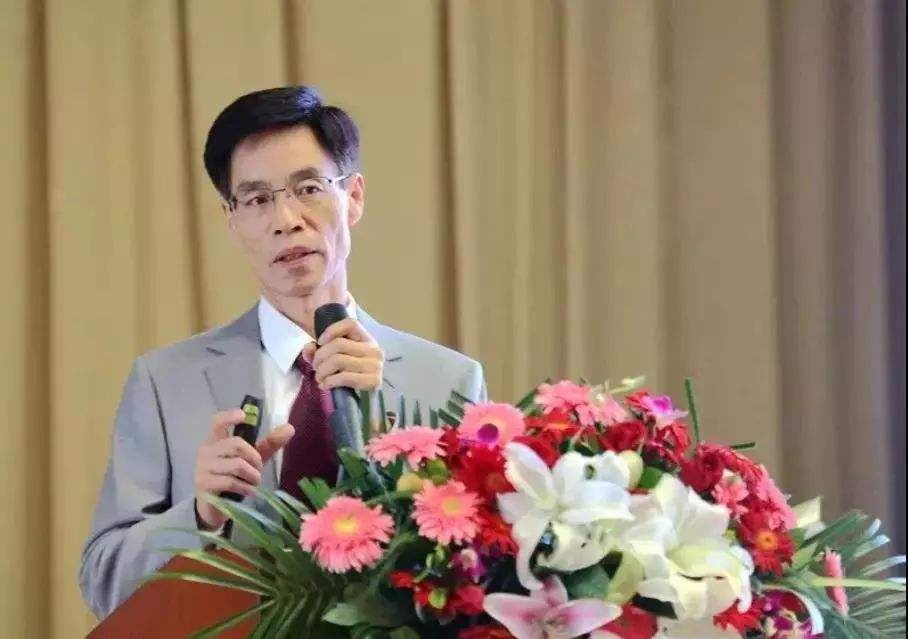 中國砂石協(xié)會(huì)會(huì)長